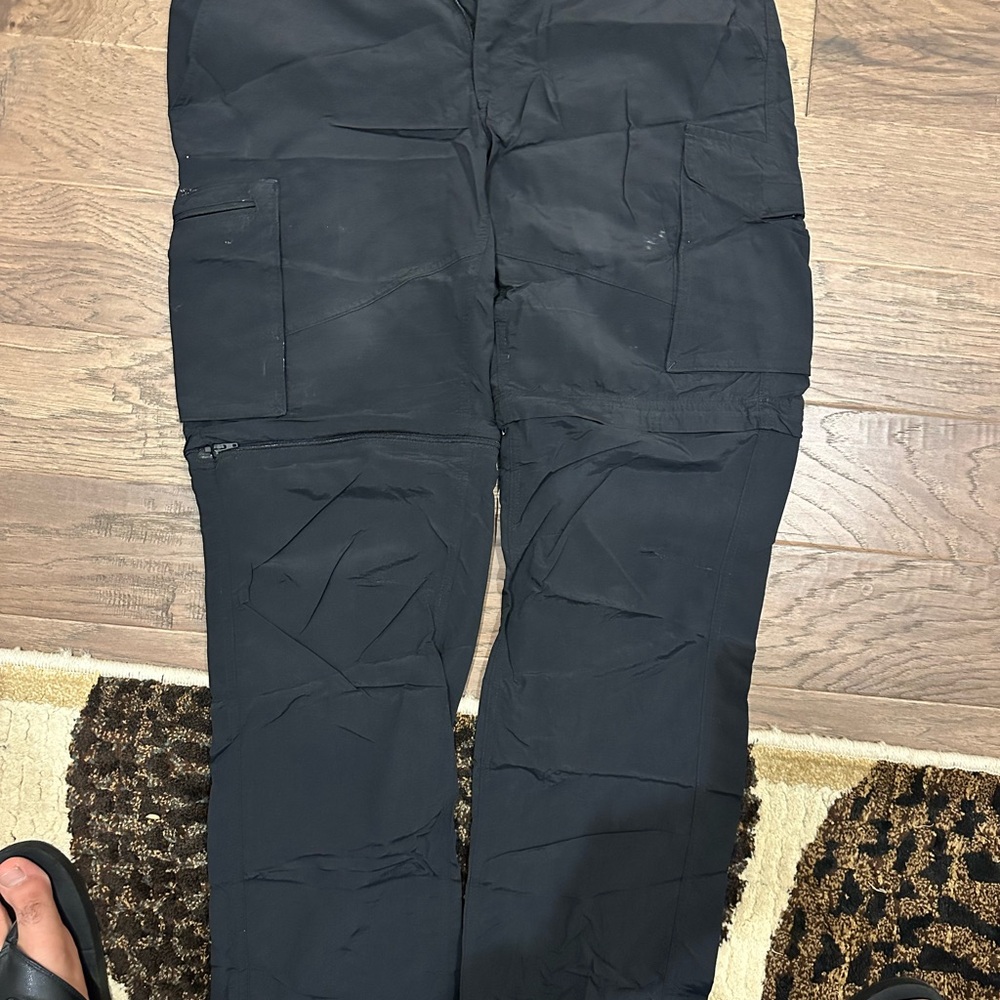 Columbia Men's Dark Cargo Pants